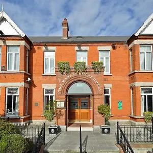 3* Hotell Maples House